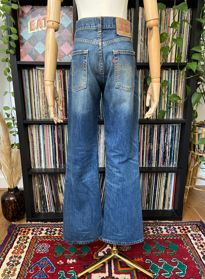 Vintage Y2K Levi's 525 Bootcut Flared Jeans W30