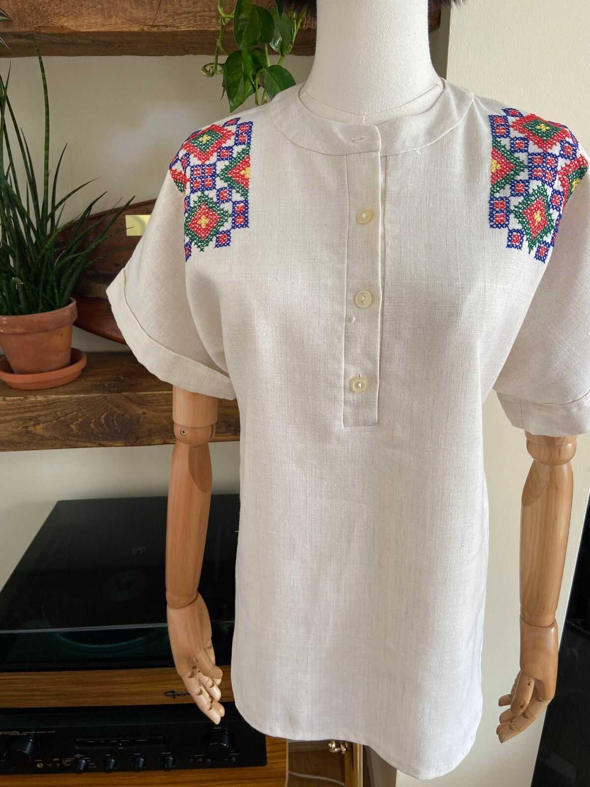 Vintage 1970s Polish Embroidered Folk Tunic