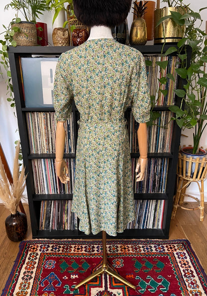 Vintage 90s Green Floral Tea Dress