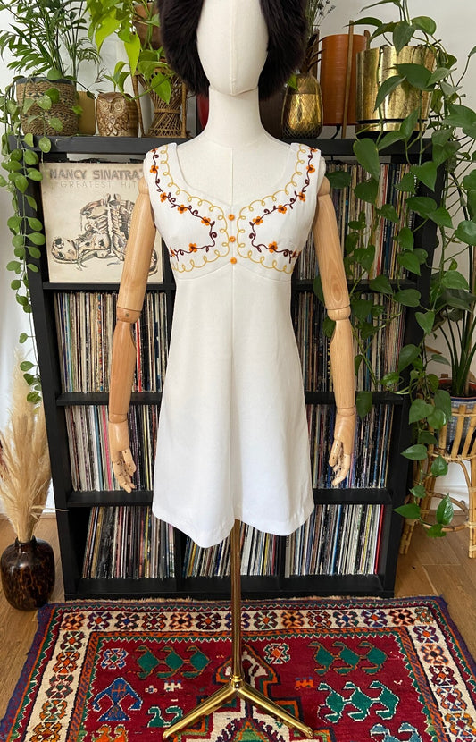 Vintage 1960s White Embroidered Shift Dress