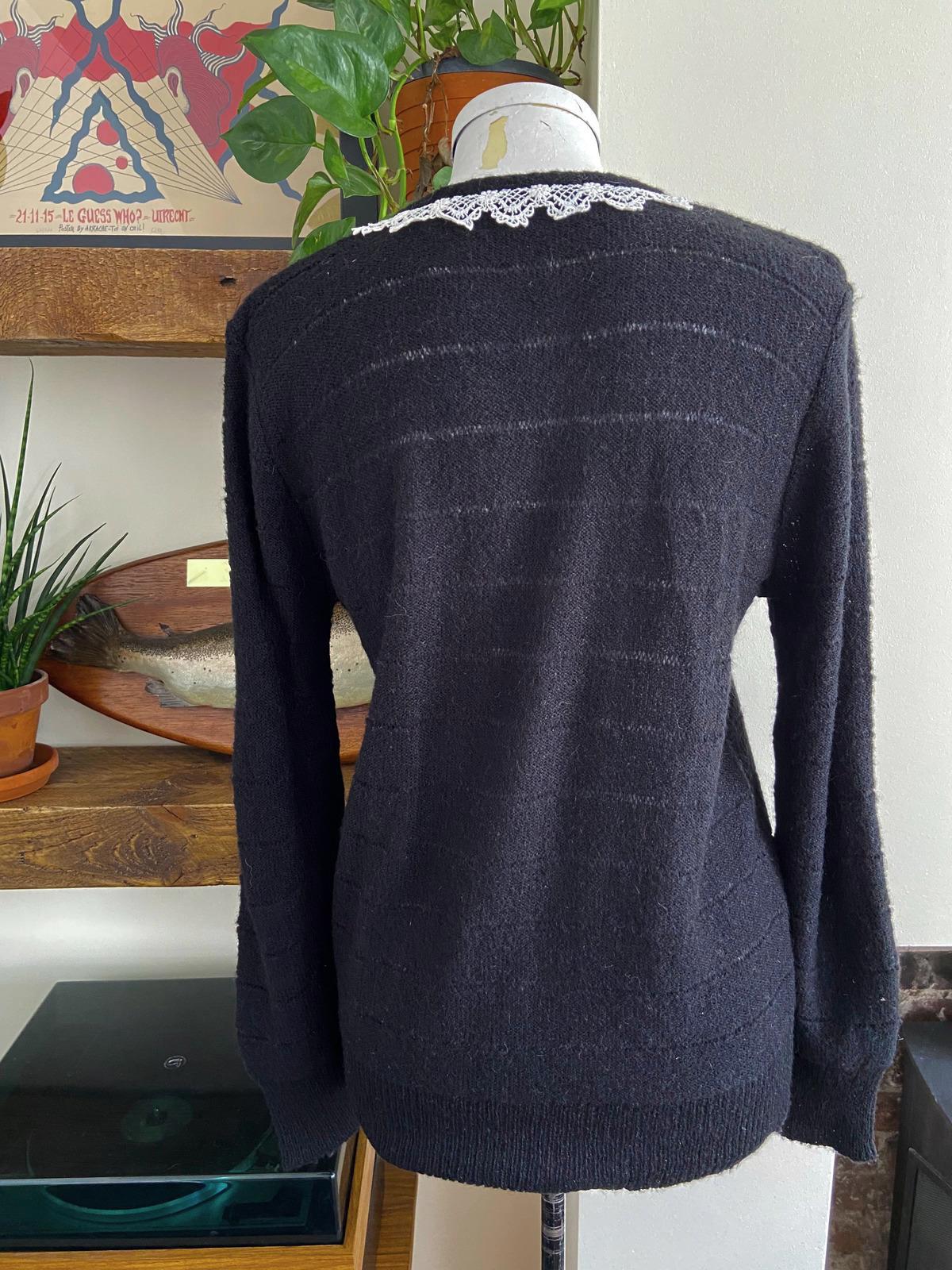 Vintage 1980s Black Lace Trim Jumper