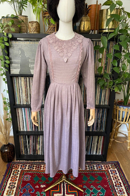 Vintage 1970s Lilac Lace Collar Prairie Dress