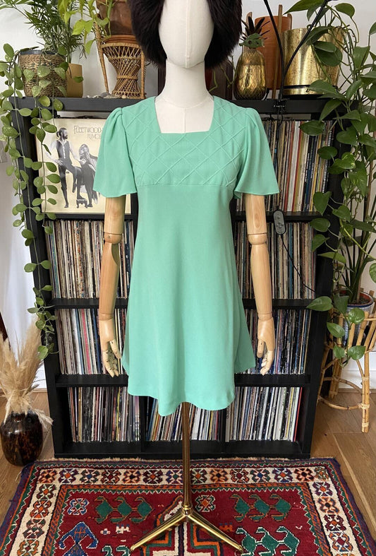 Vintage 1970s Mint Green Flutter Sleeve Mini Dress