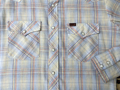 Vintage 1970s Pale Blue Rainbow Label Wrangler Western Shirt