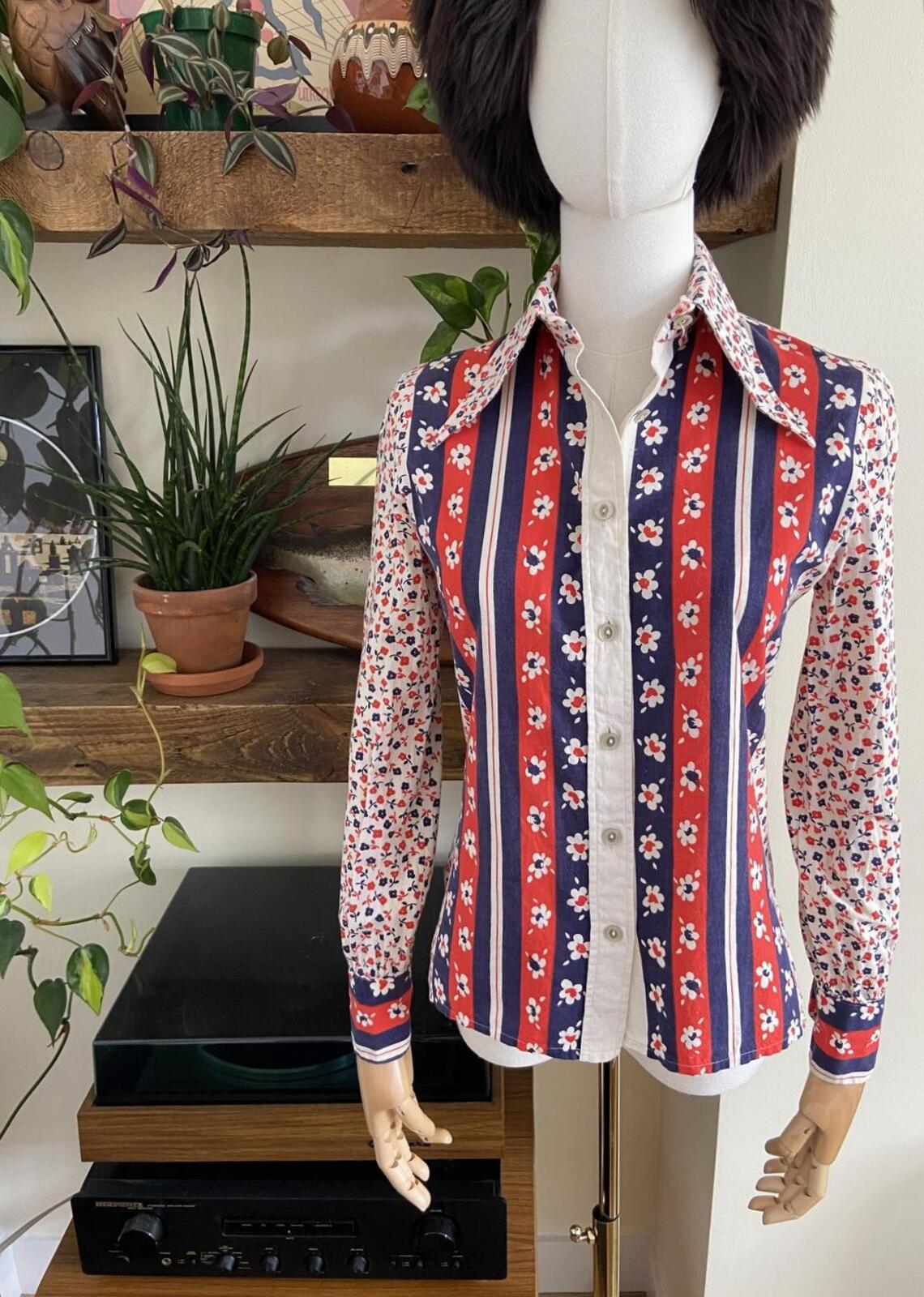Vintage 1970s Floral Print Dagger Collar Shirt