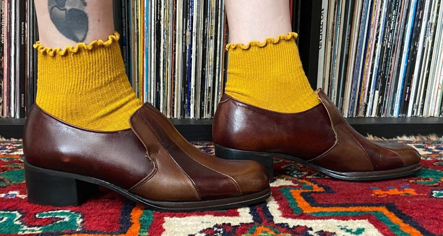 Vintage 1970s Deadstock Brown Block Heel Shoes UK 6.5