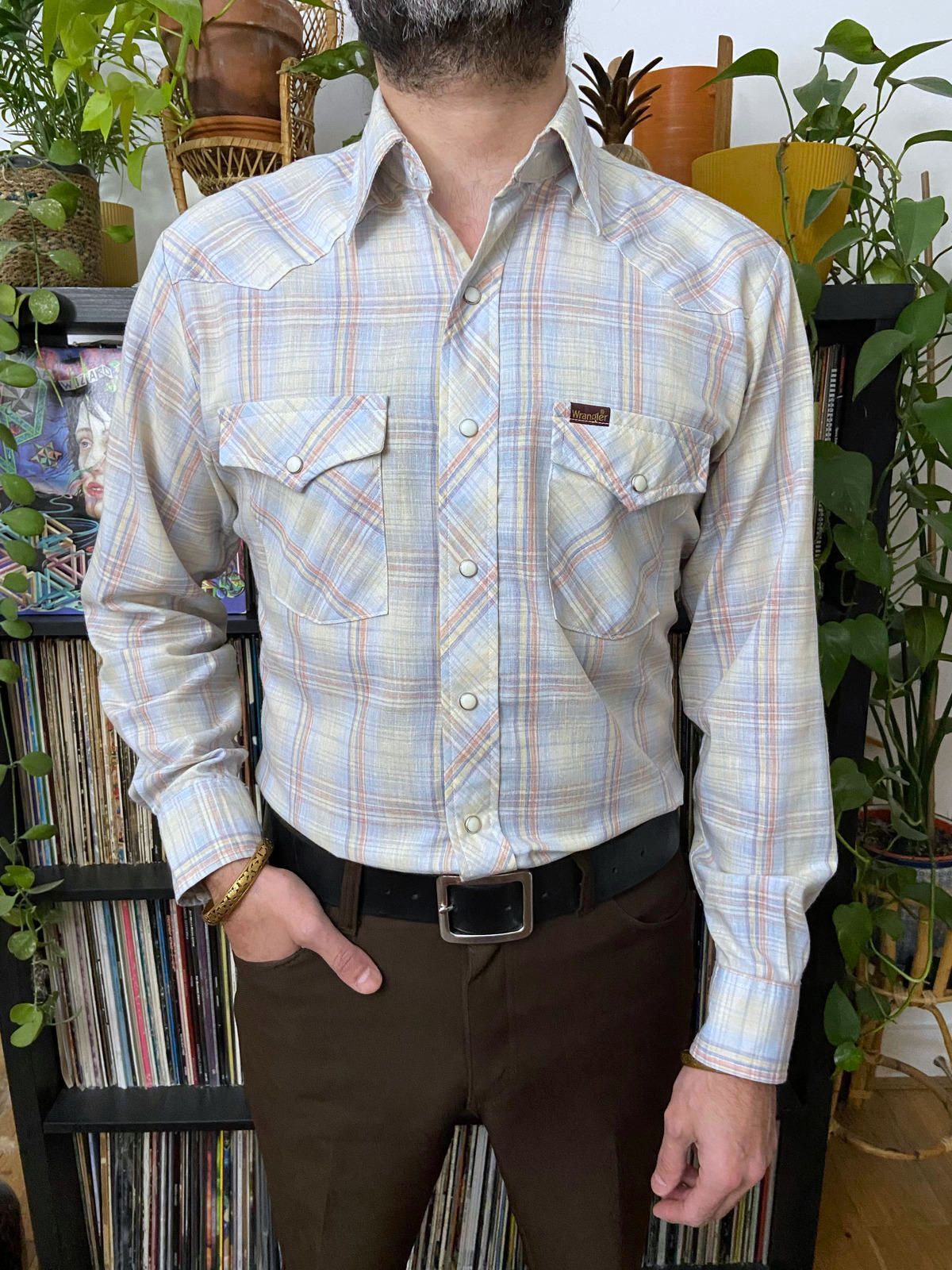 Vintage 1970s Pale Blue Rainbow Label Wrangler Western Shirt