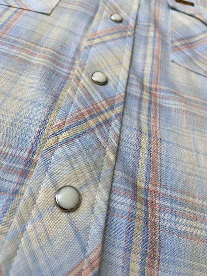 Vintage 1970s Pale Blue Rainbow Label Wrangler Western Shirt