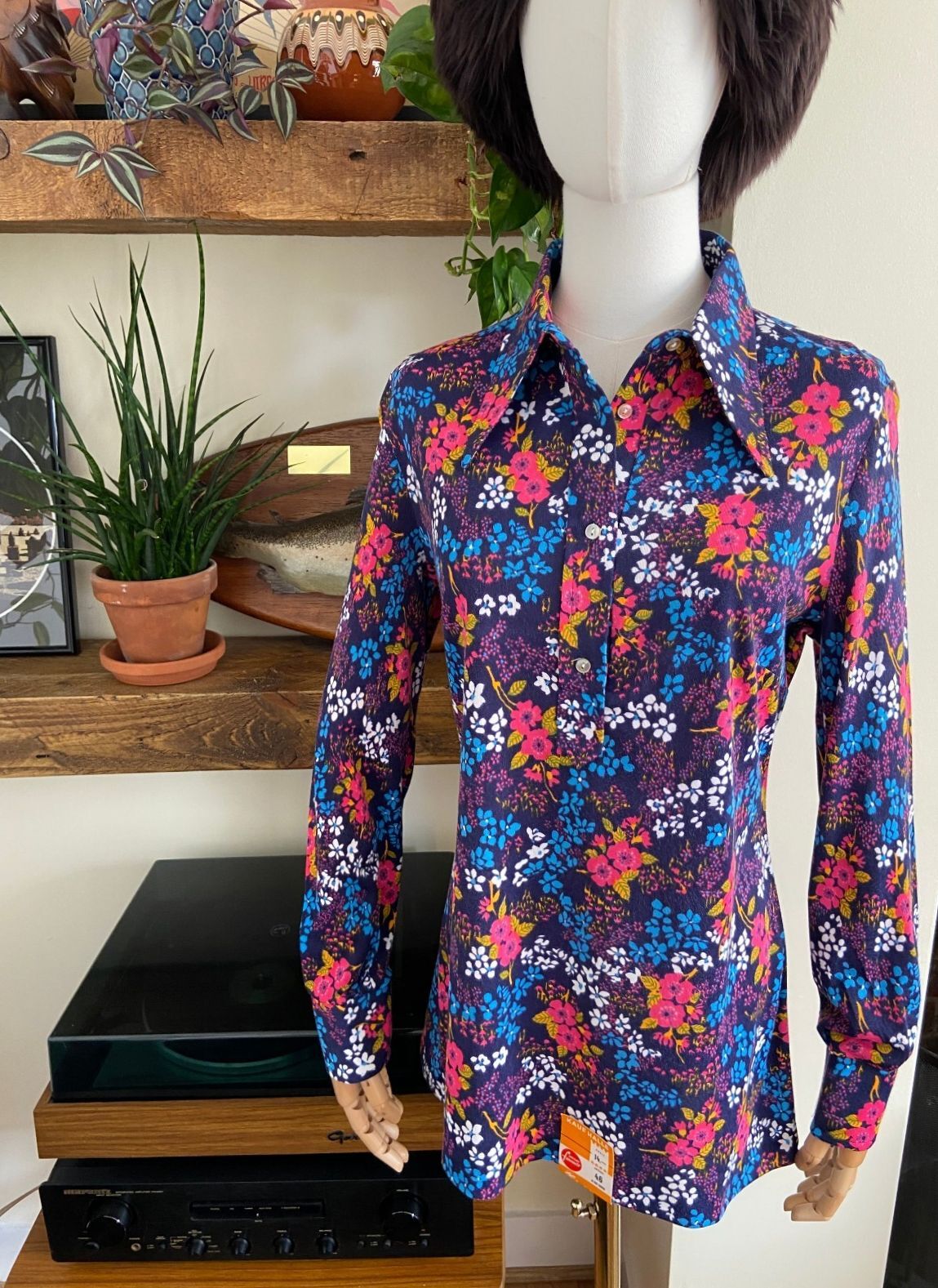 Vintage 1970s Deadstock Navy Floral Dagger Collar Top
