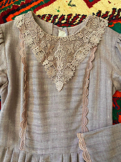 Vintage 1970s Lilac Lace Collar Prairie Dress